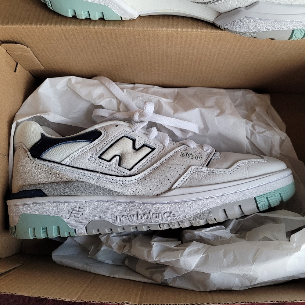 NB 550's white teal BNIB